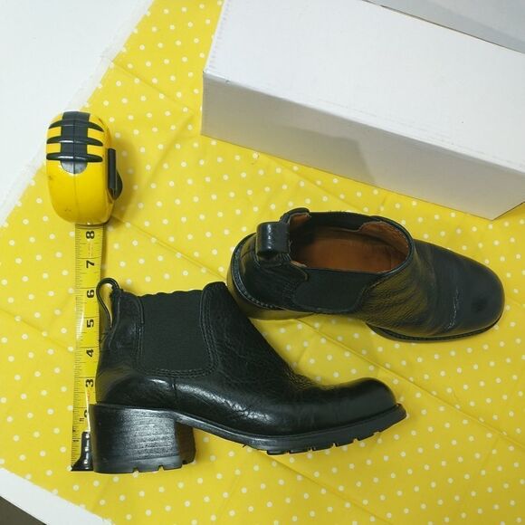 Cole Haan Women’s Chelsea Boot, Size 6B Black - Picture 12 of 12